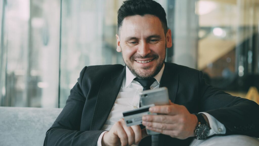 Automatizando Notificações de Pedido pelo WhatsApp para Aumentar a Eficiência no E-commerce Automatizando Notificayyes de Pedido pelo WhatsApp para Aumentar a Eficiyncia no E commerce1 - Automatizando Notificações de Pedido pelo WhatsApp para Aumentar a Eficiência no E-commerce